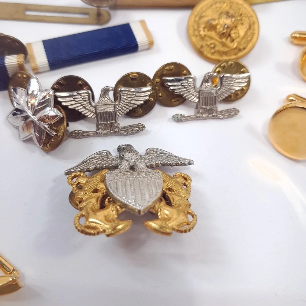 US navy pin set eagle Naval Lieutenant Commander officer rank oak leaf Dental‎